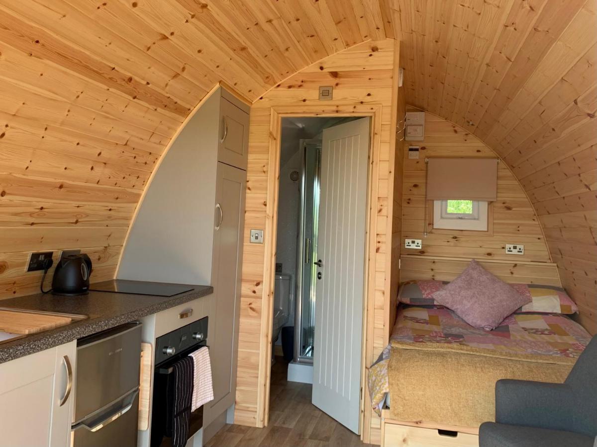 Waterpump Pod For 2 Adults With Ensuite In The Suffolk Countryside Badingham Exterior photo