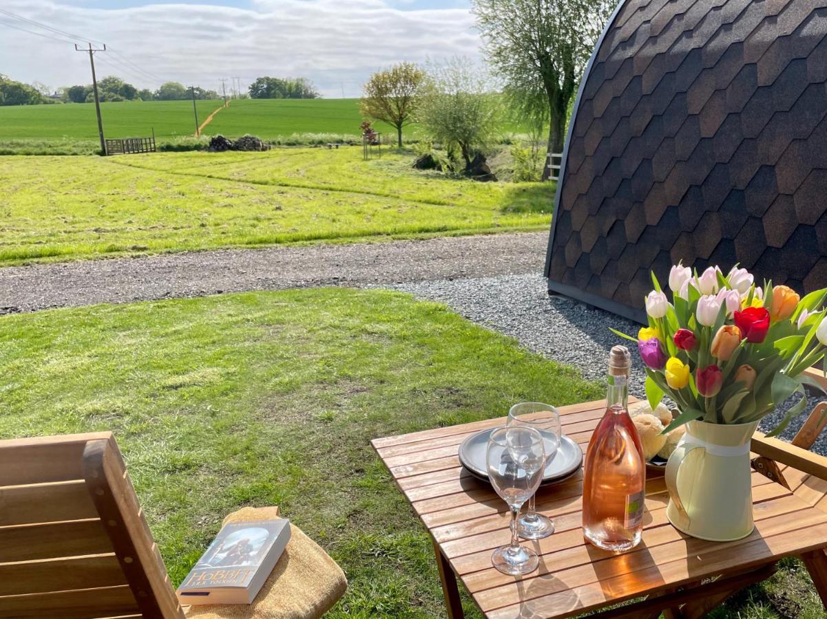 Waterpump Pod For 2 Adults With Ensuite In The Suffolk Countryside Badingham Exterior photo